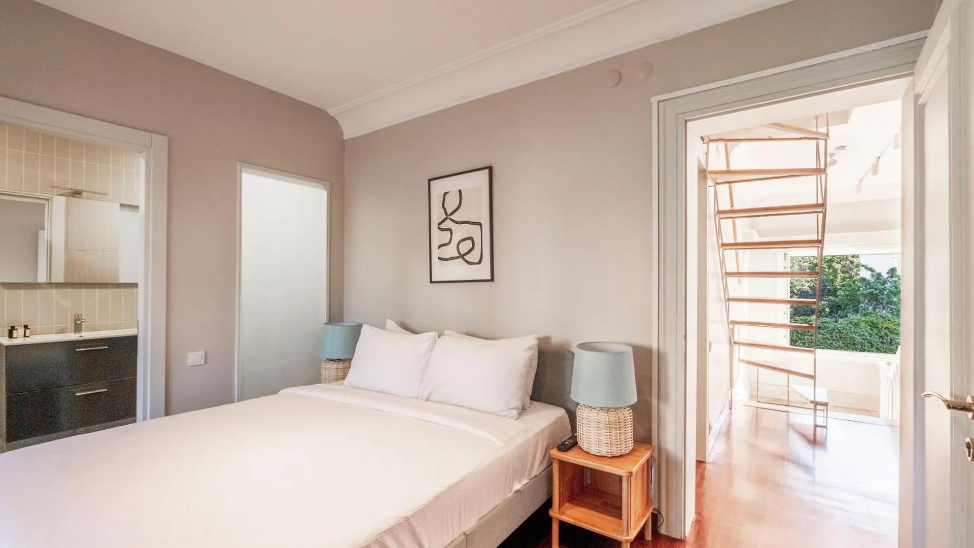 Homie Suites - A Majestic 4 Bedroom Villa Boasting A Private Garden And Terrace In Levent #83 Istanbul
